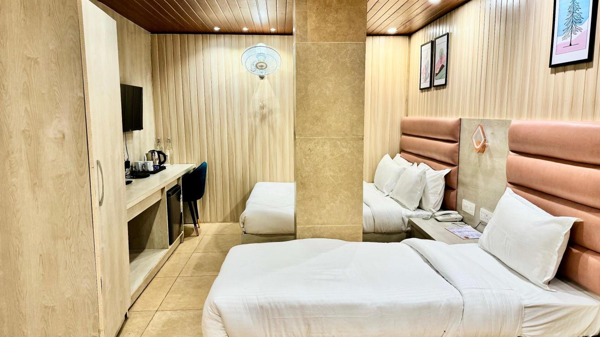 Hotel Pride Inn - 800 Mts From Mall Road Mussoorie Bagian luar foto