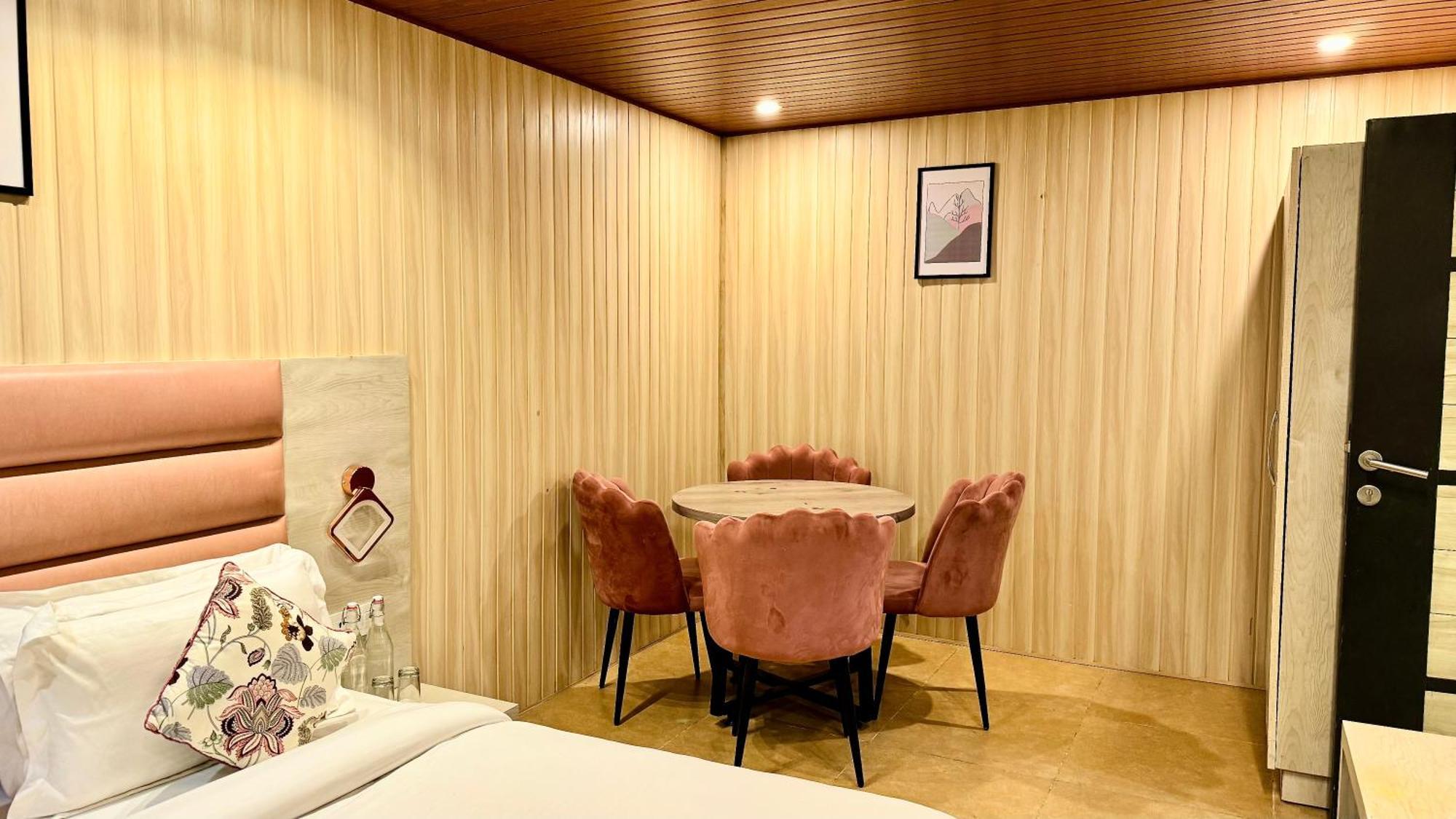 Hotel Pride Inn - 800 Mts From Mall Road Mussoorie Bagian luar foto