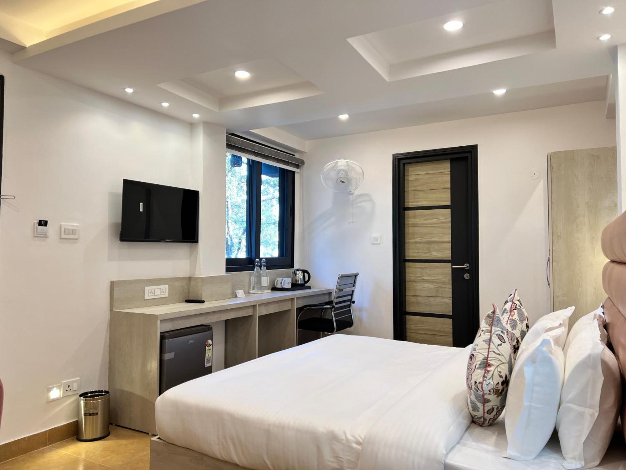 Hotel Pride Inn - 800 Mts From Mall Road Mussoorie Bagian luar foto
